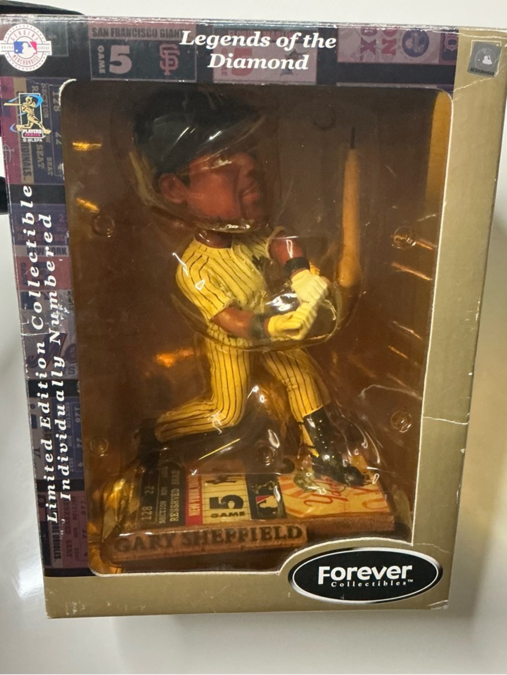 Forever Collectibles 'Legends of the Diamond' Gary Sheffield Figure - NY Yankees